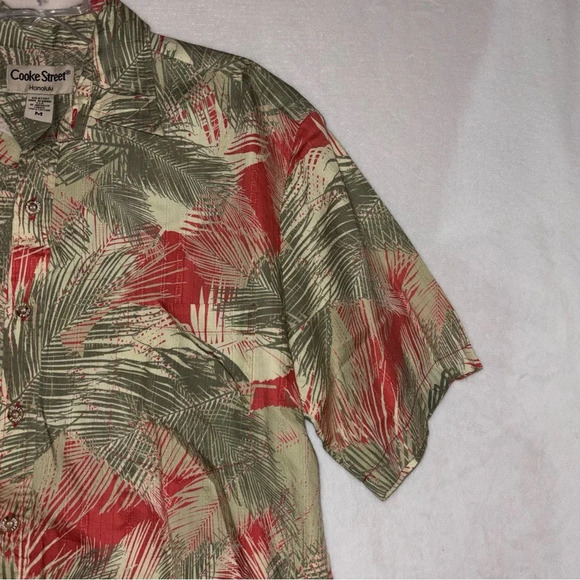 Cooke Street Honolulu Men's Short Sleeve Button Up Hawaiian Shirt Size Medium - Picture 4 of 11
